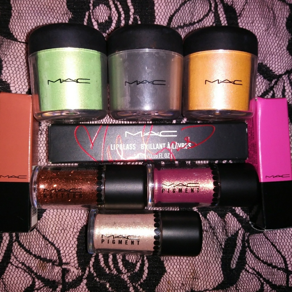 MAC Bundle